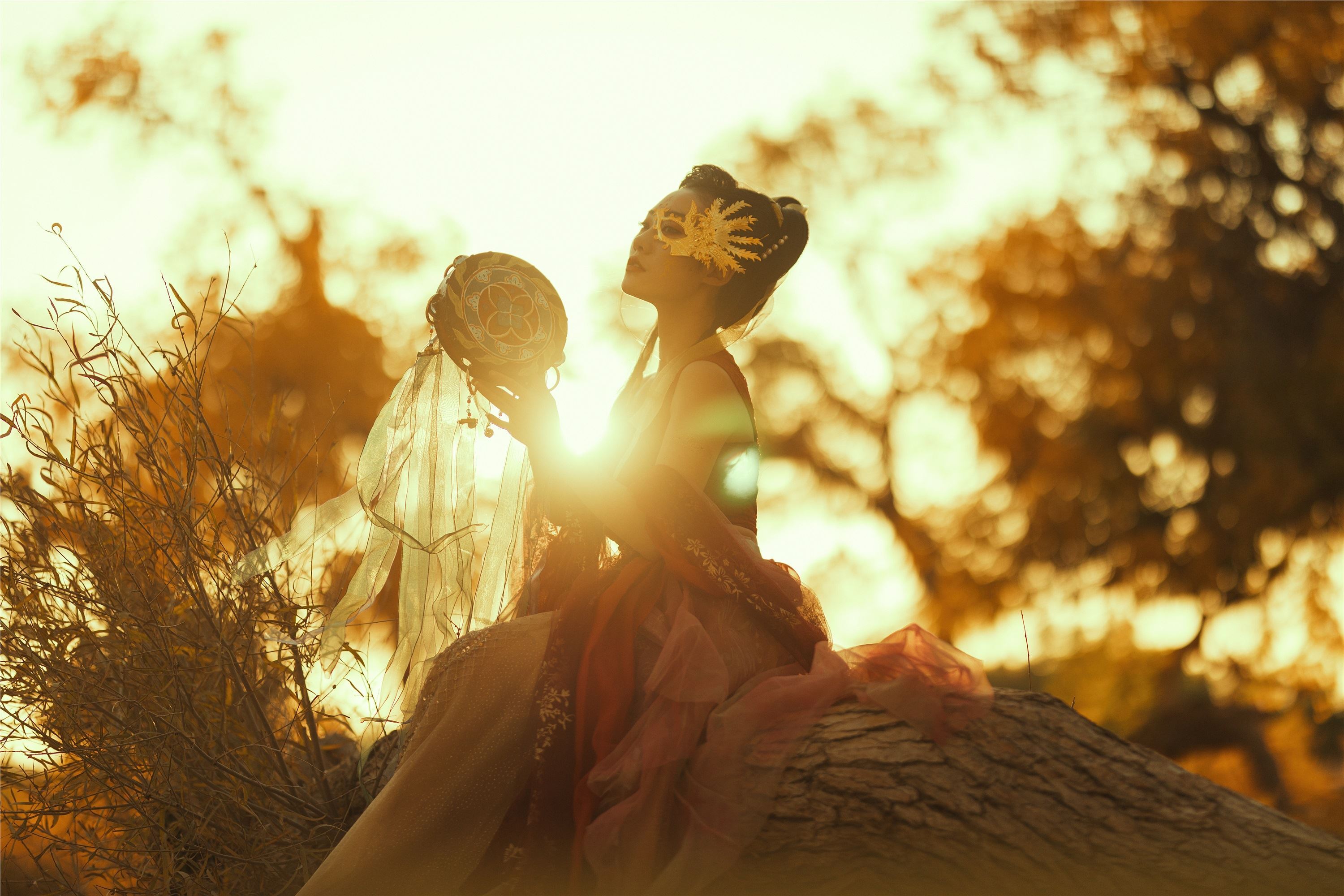 YITUYU艺图语 2021.08.28 胡杨之女 付兮子